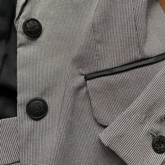 Dynamite blazer with shoulders leather detailing - Picture 7 of 14